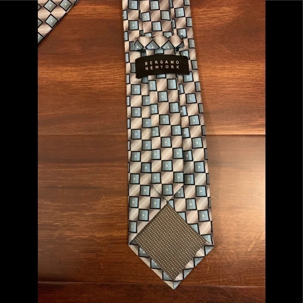 🌿SALE🌿BERGAMO New York Necktie